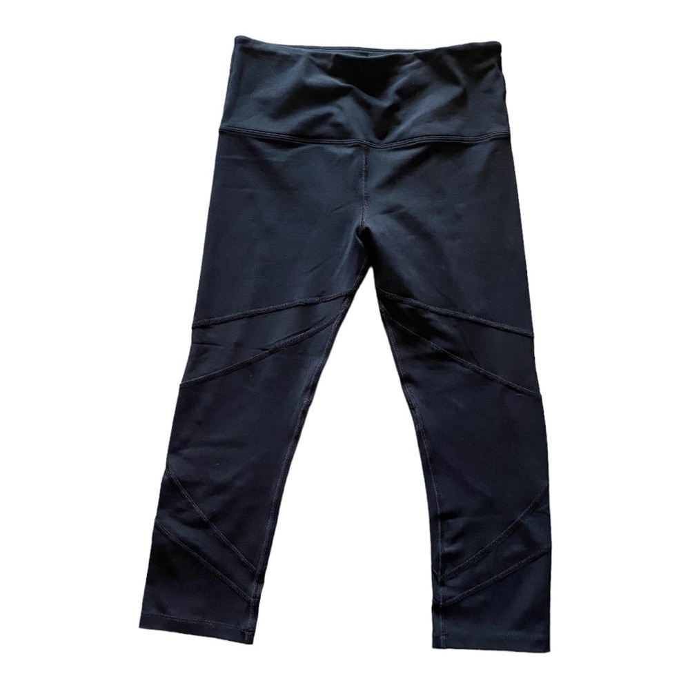 LORNA JANE-BLACK CROPPED LEGGINGS-SIZE SMALL